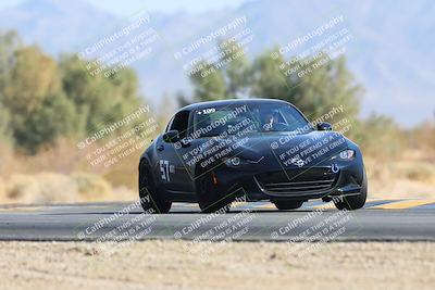 media/Jan-25-2025-SCCA SD (Sat) [[918ace9a21]]/2-Intermediate/Session 3 (Turn 7)/